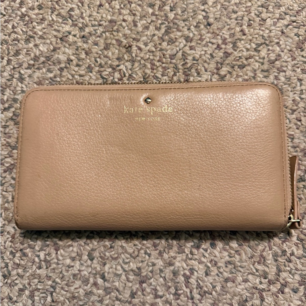 Kate Spade Beige Leather Wallet